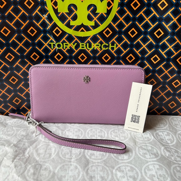 Tory Burch Bags Tory Burch Emerson Wristlet Zip Continental Wallet